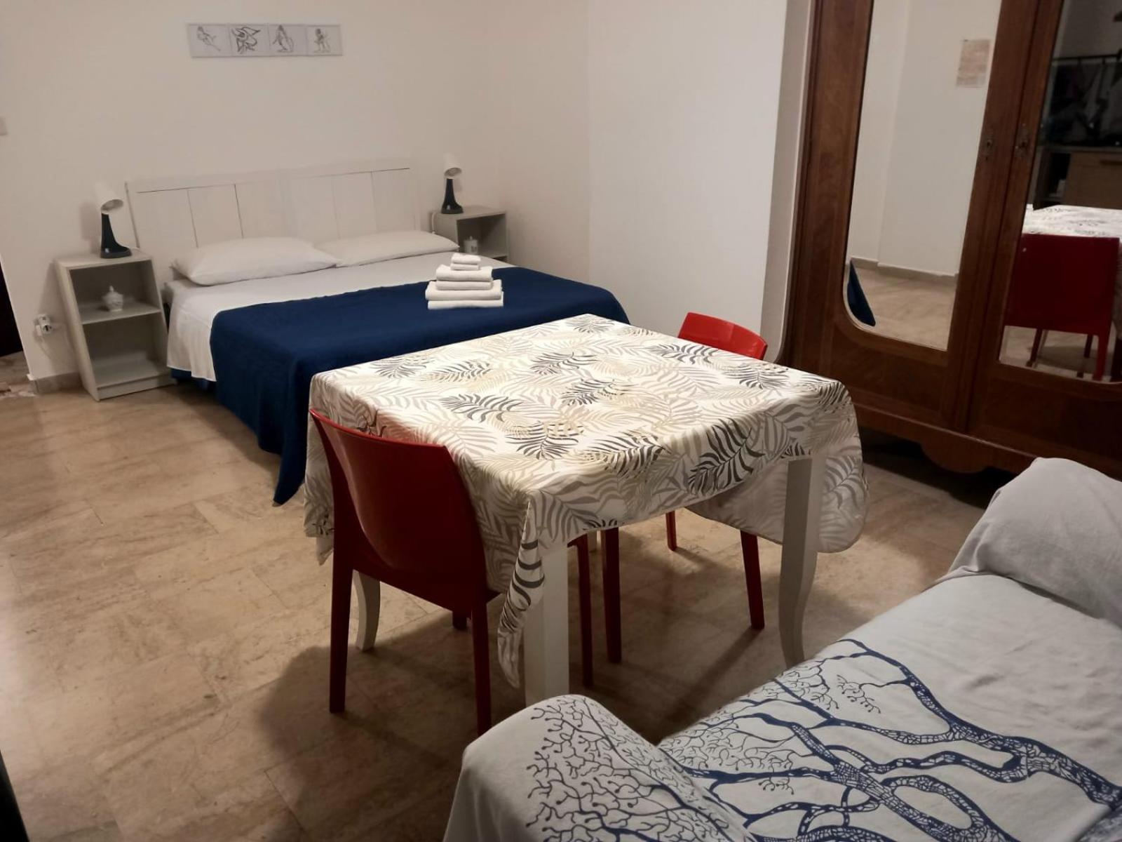 Casa Carina In Centro Appartement Palermo Buitenkant foto